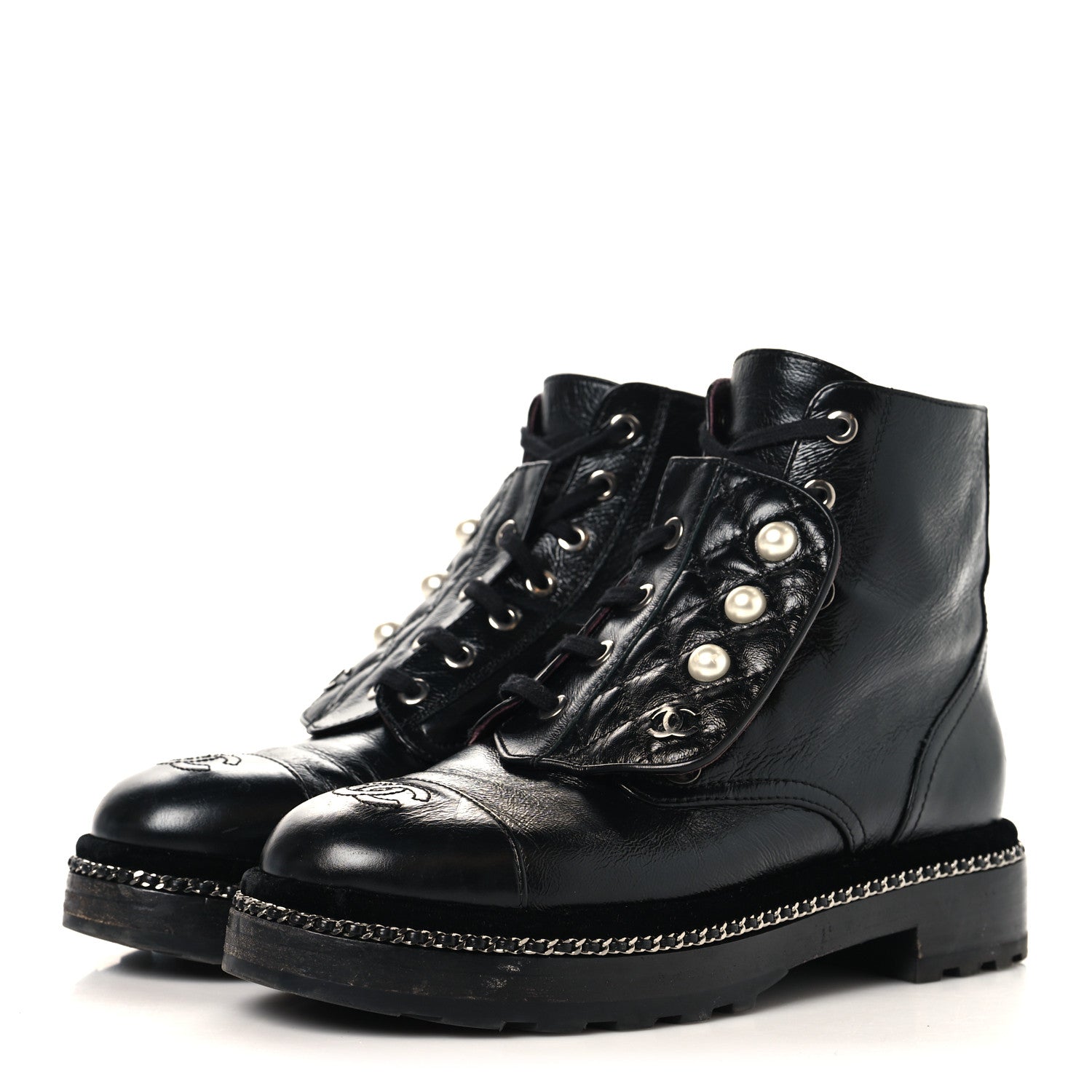 CRACKLED CALFSKIN VELVET PEARL COMBAT SHORT BOOTS BLACK