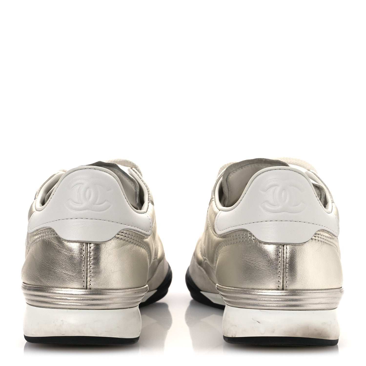 LAMINATED CALFSKIN SUEDE QUILTED WOMENS CC SNEAKERS SILVER WHITE