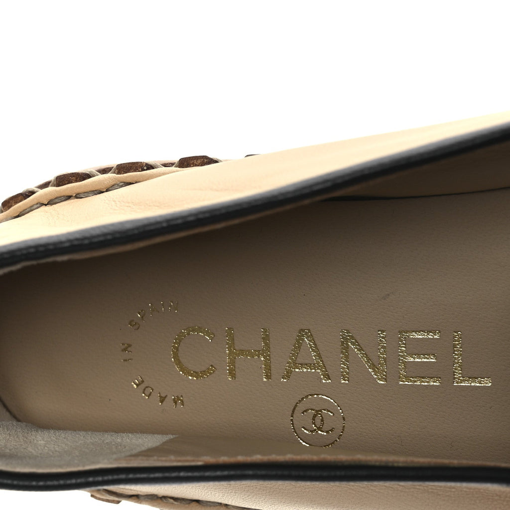 LAMBSKIN CHAIN CC MOCASSIN LOAFER ESPADRILLES BEIGE BLACK