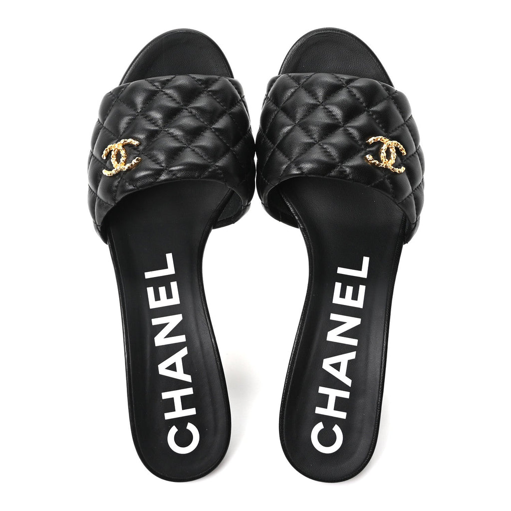 LAMBSKIN QUILTED TEXTURED CC MULES BLACK