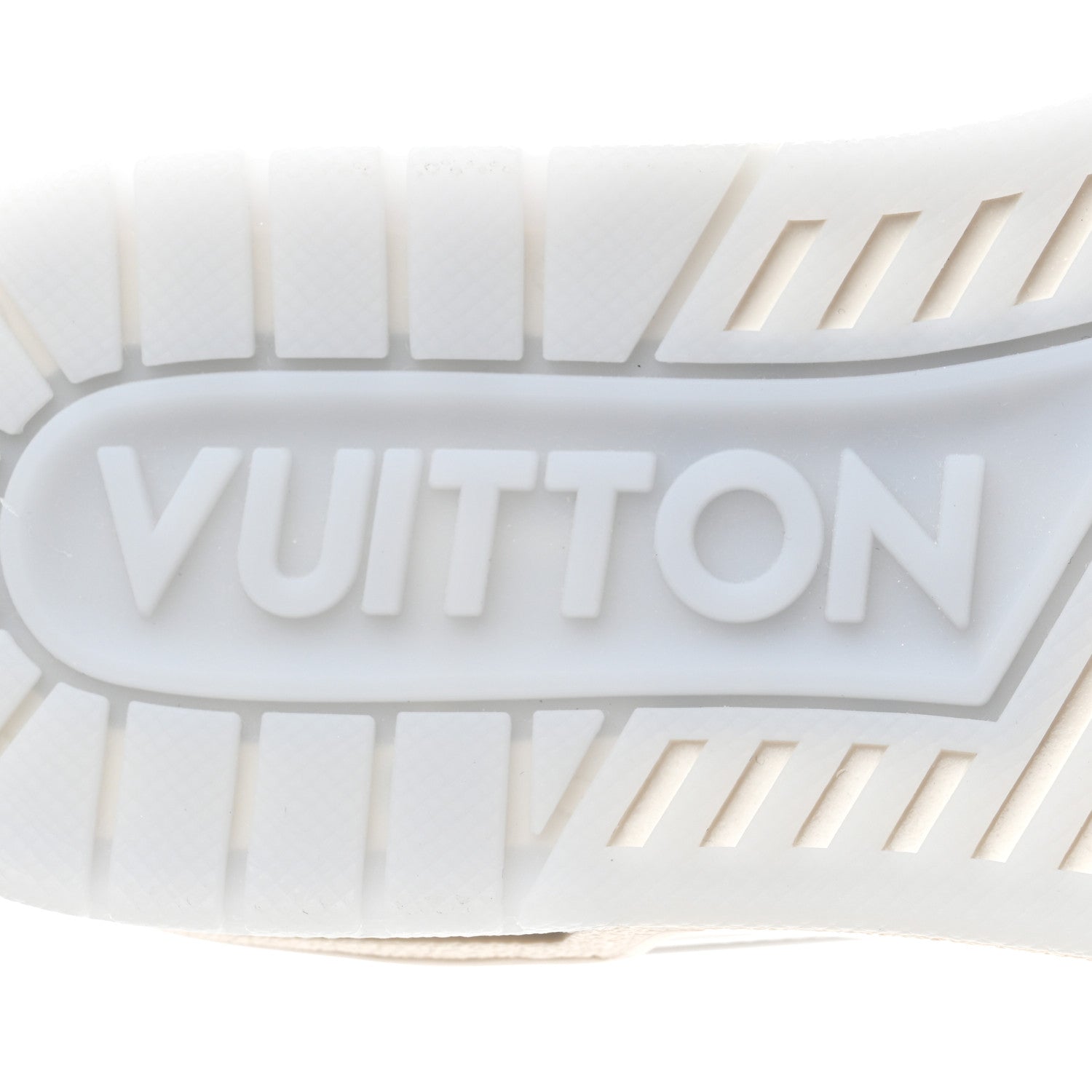 GRAINED CALFSKIN WOMENS LV TRAINER SNEAKERS WHITE