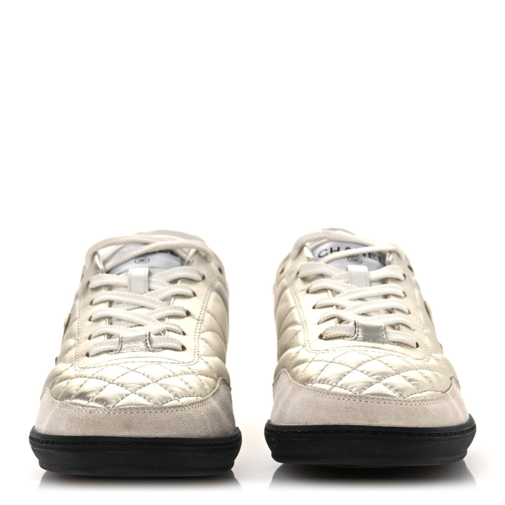 LAMINATED CALFSKIN SUEDE QUILTED WOMENS CC SNEAKERS SILVER WHITE