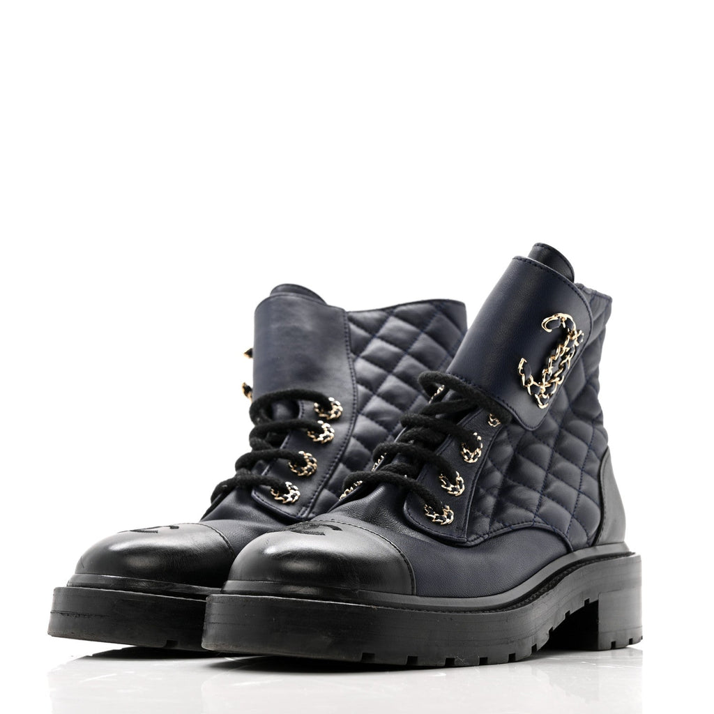 SHINY LAMBSKIN QUILTED LACE UP COMBAT BOOTS NAVY BLACK
