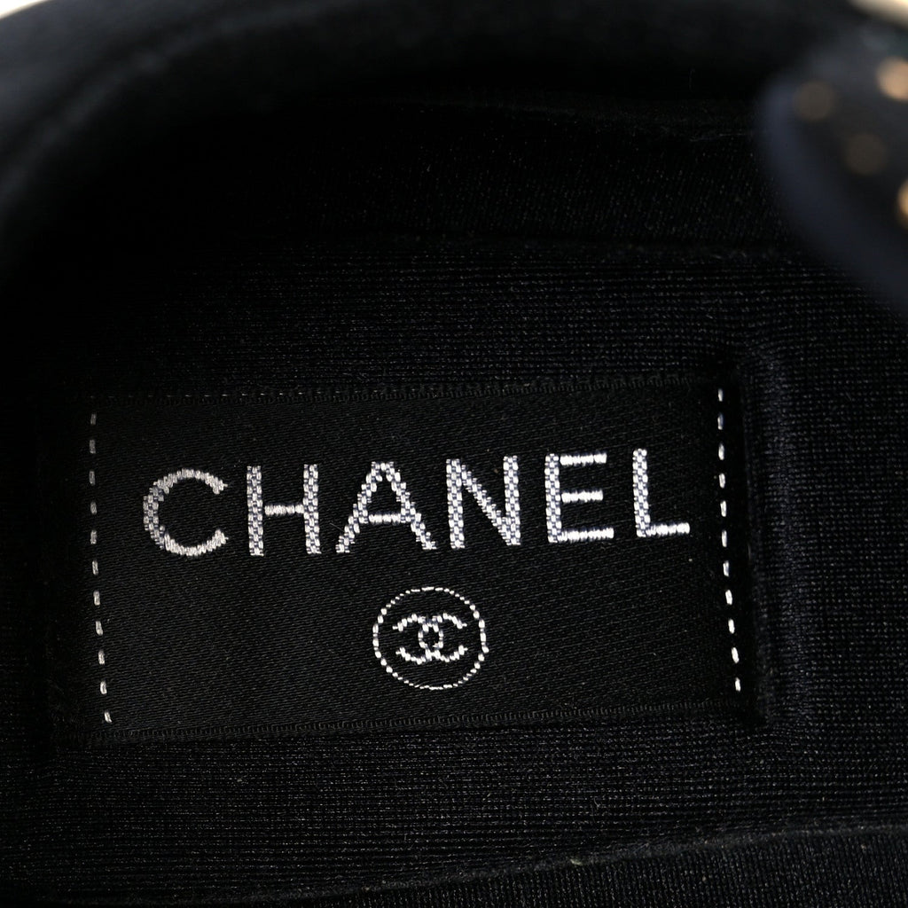 SATIN LAMBSKIN FABRIC TWEED CC SNEAKERS GOLD BLACK