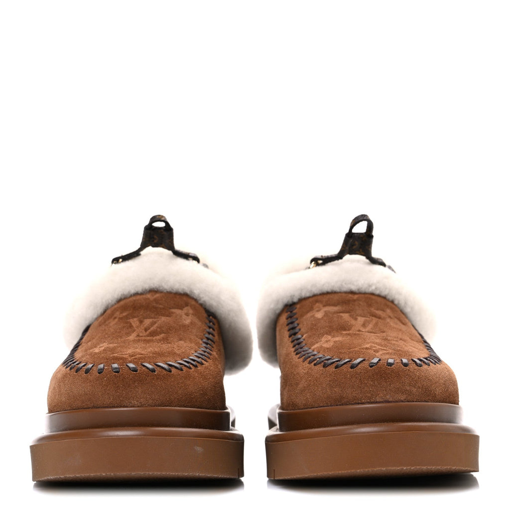 SUEDE CALFSKIN SHEARLING MONOGRAM DEBOSSED CORTINA CLOSED MULE LIGHT BEIGE