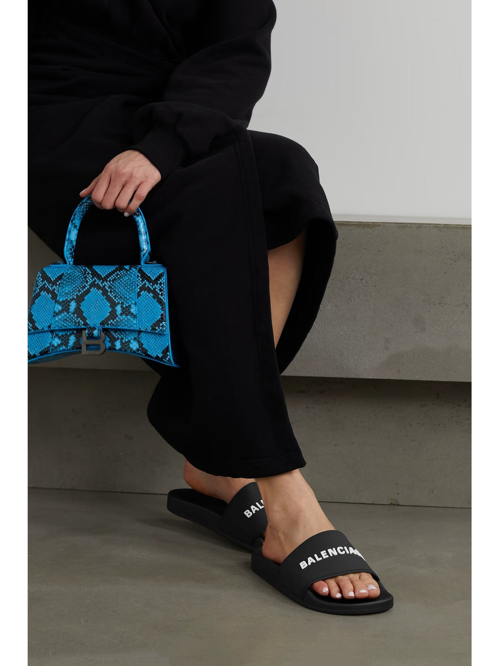 BALENCIAGA PISCINE LOGO-EMBOSSED RUBBER SLIDES