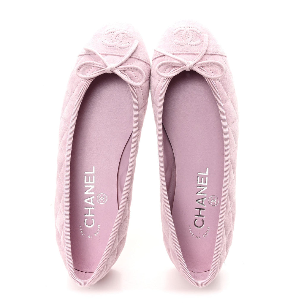 SUEDE QUILTED CAP TOE CC BALLERINA FLATS LIGHT PINK