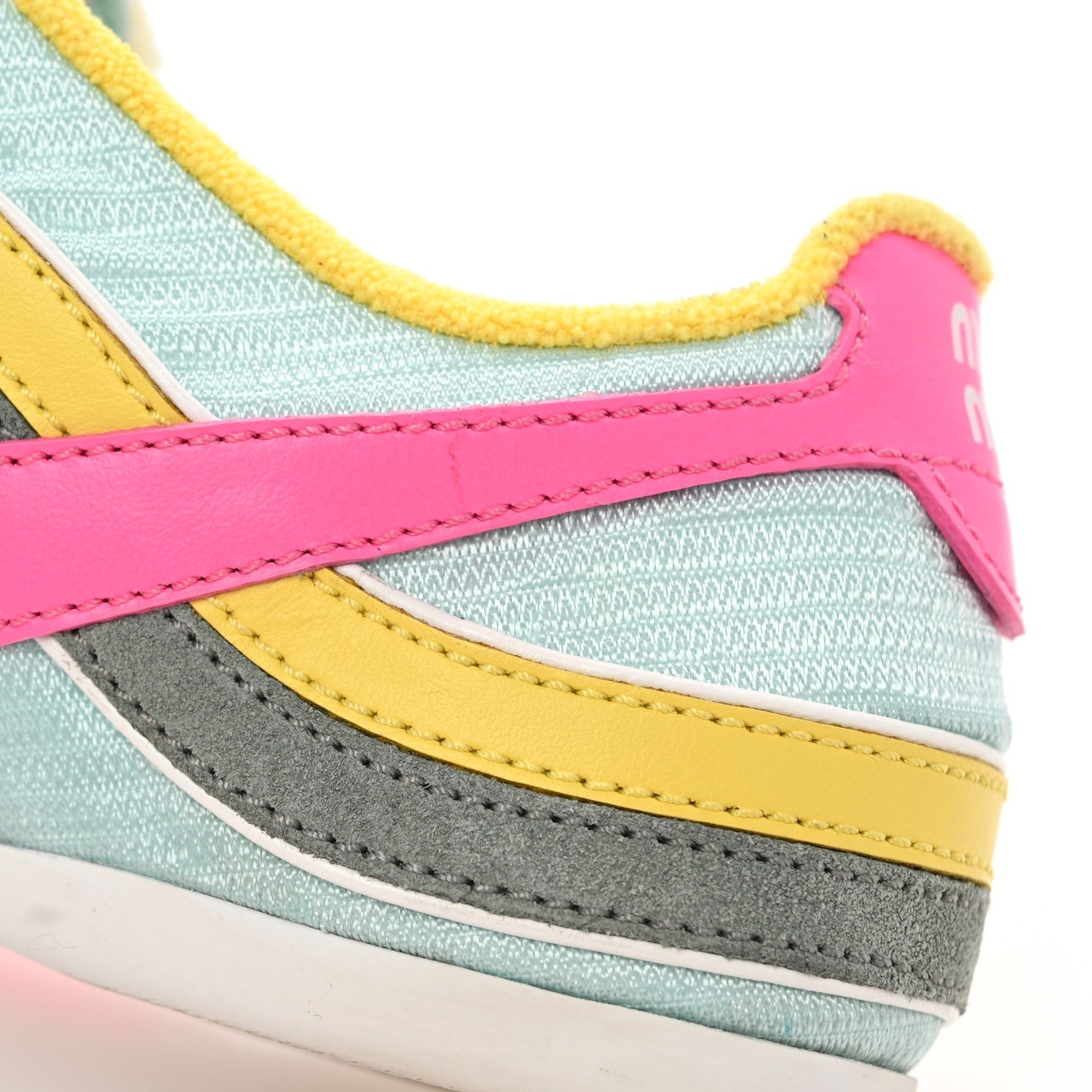 TECHNICAL FABRIC SUEDE GYMNASIUM SNEAKERS ANISE FUCHSIA