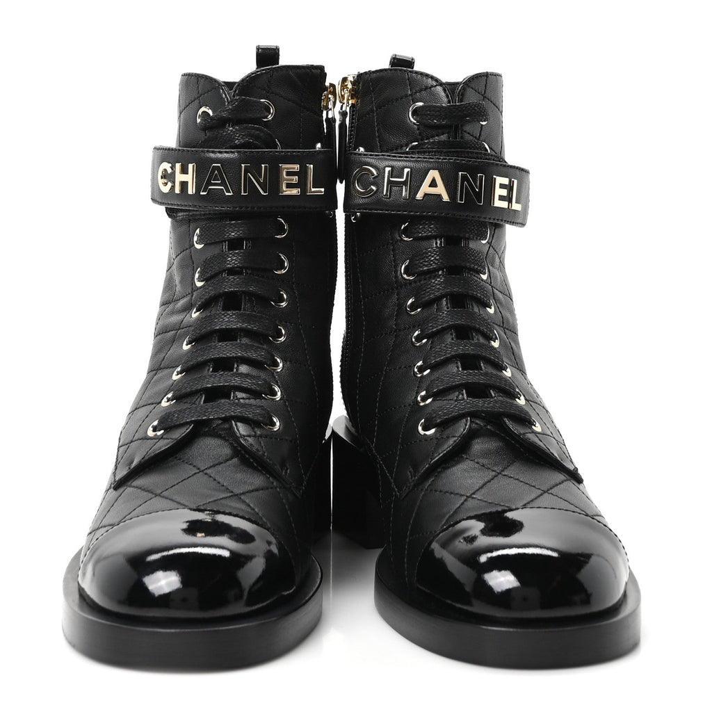 LAMBSKIN PATENT CALFSKIN QUILTED LOGO LACE UP COMBAT BOOTS BLACK