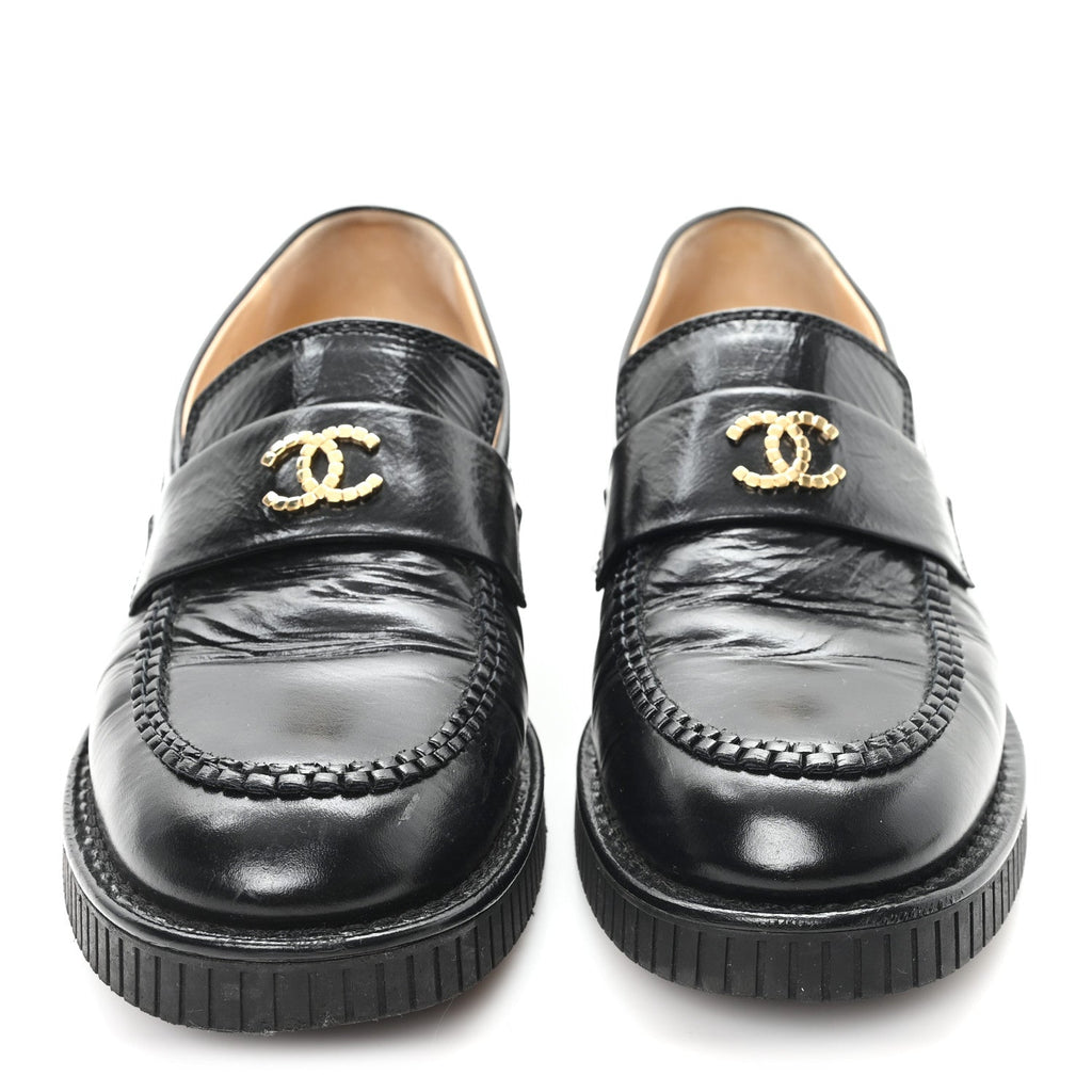 SHINY CRUMPLED CALFSKIN CC MOCASSIN LOAFERS BLACK
