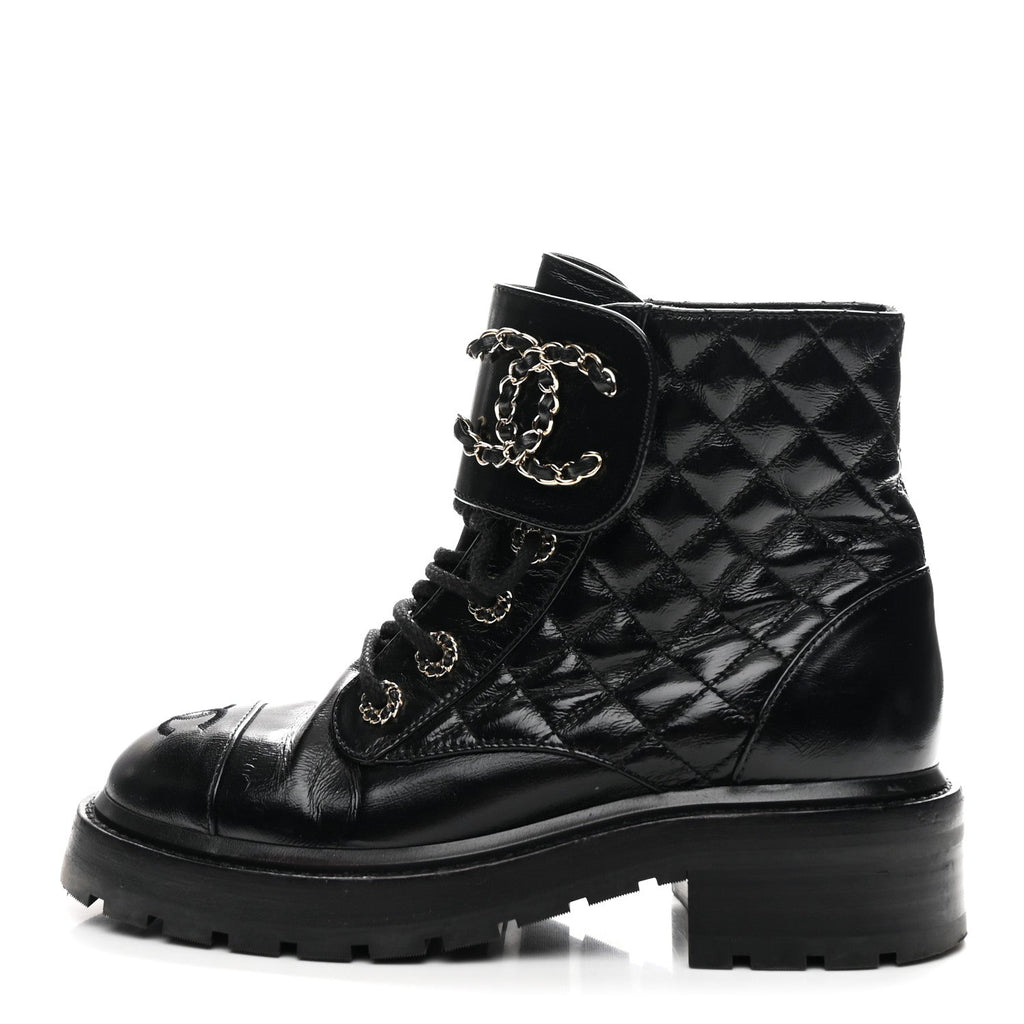SHINY CALFSKIN QUILTED LACE UP COMBAT BOOTS BLACK