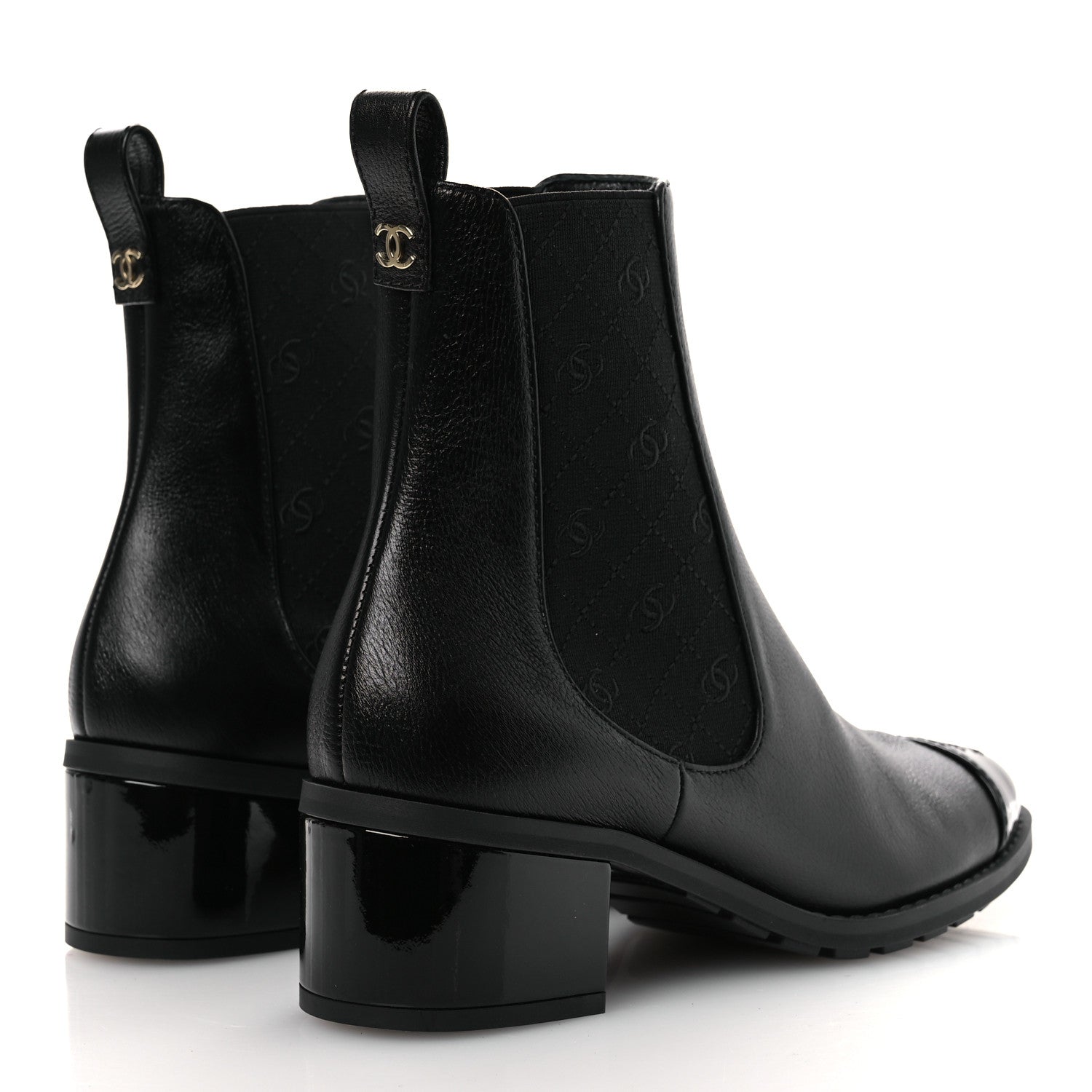 SHINY GRAINED CALFSKIN PATENT CAP TOE INTERLOCKING CC SHORT BOOTS BLACK