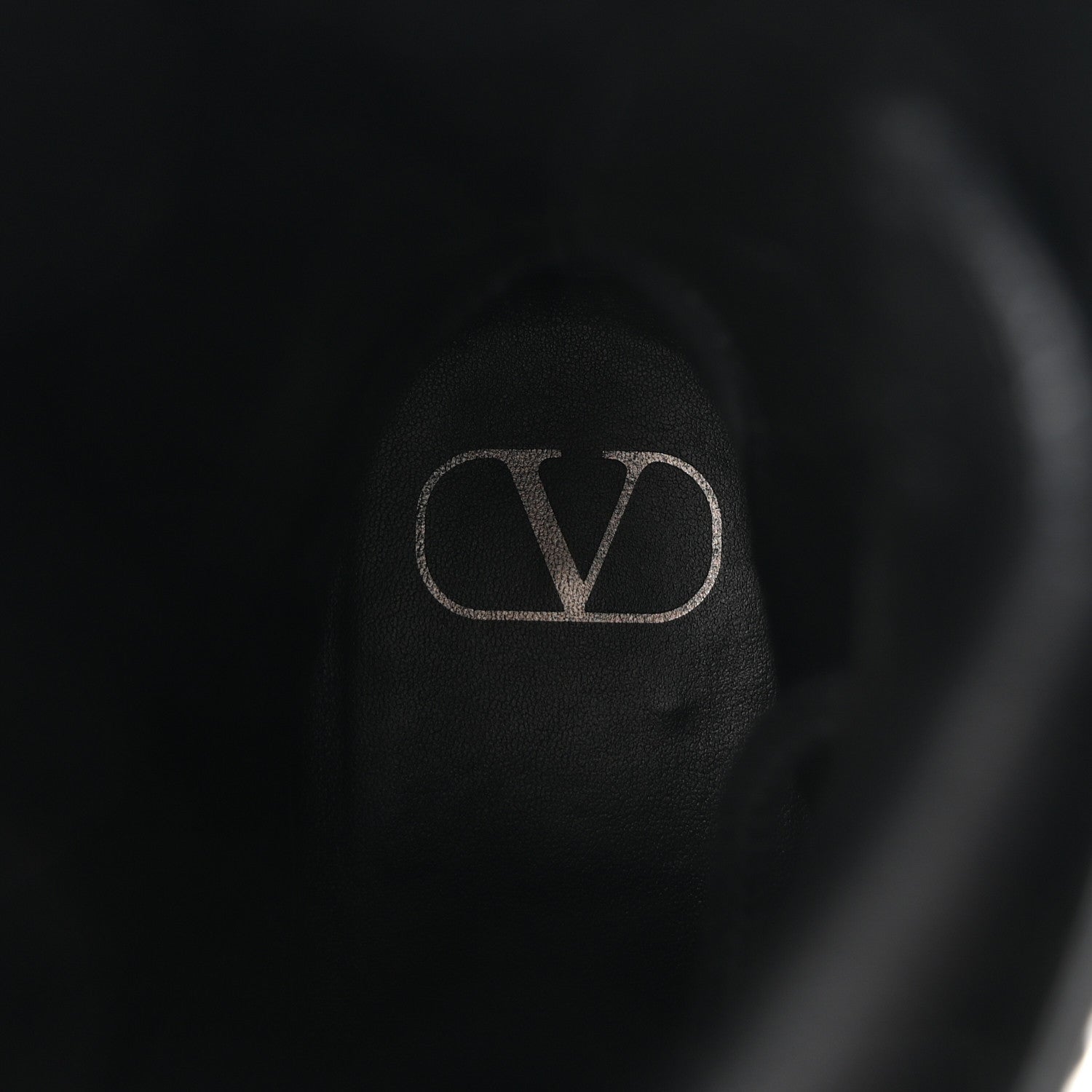 CALFSKIN VLOGO /50MM COMBAT BOOTS BLACK