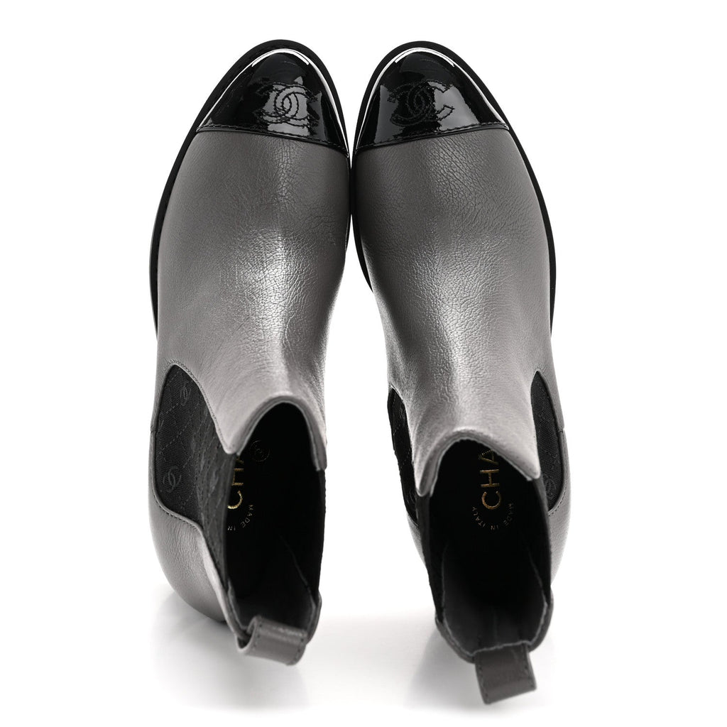 CALFSKIN PATENT CAP TOE CC SHORT BOOTS GREY BLACK