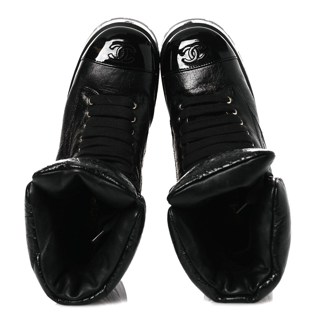 CRUMPLED PATENT LAMBSKIN CALFSKIN QUILTED LACE UP COMBAT BOOTS BLACK