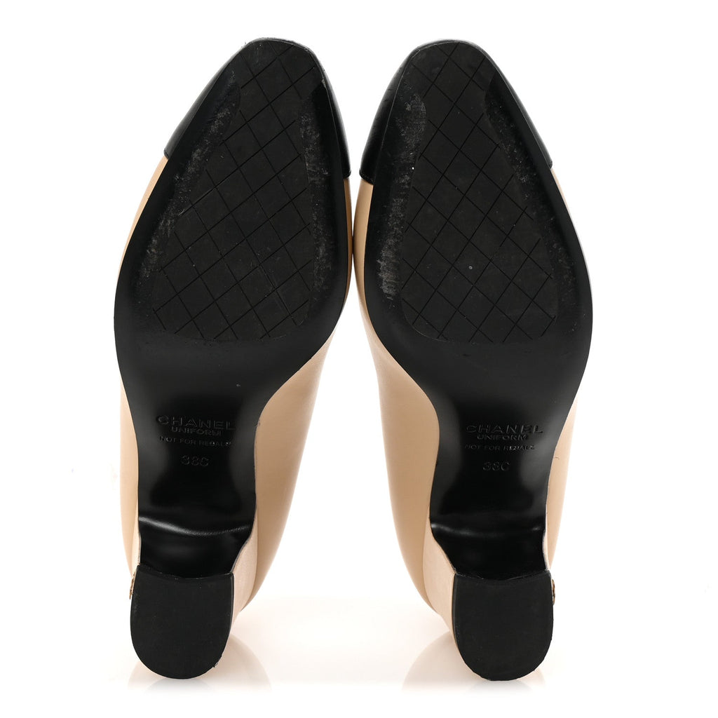 LAMBSKIN CAP TOE CC UNIFORM PUMPS BEIGE BLACK