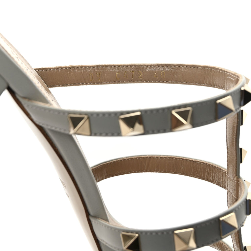 CALFSKIN ROCKSTUD 60MM CAGED SLIDE SANDALS OPAL GREY