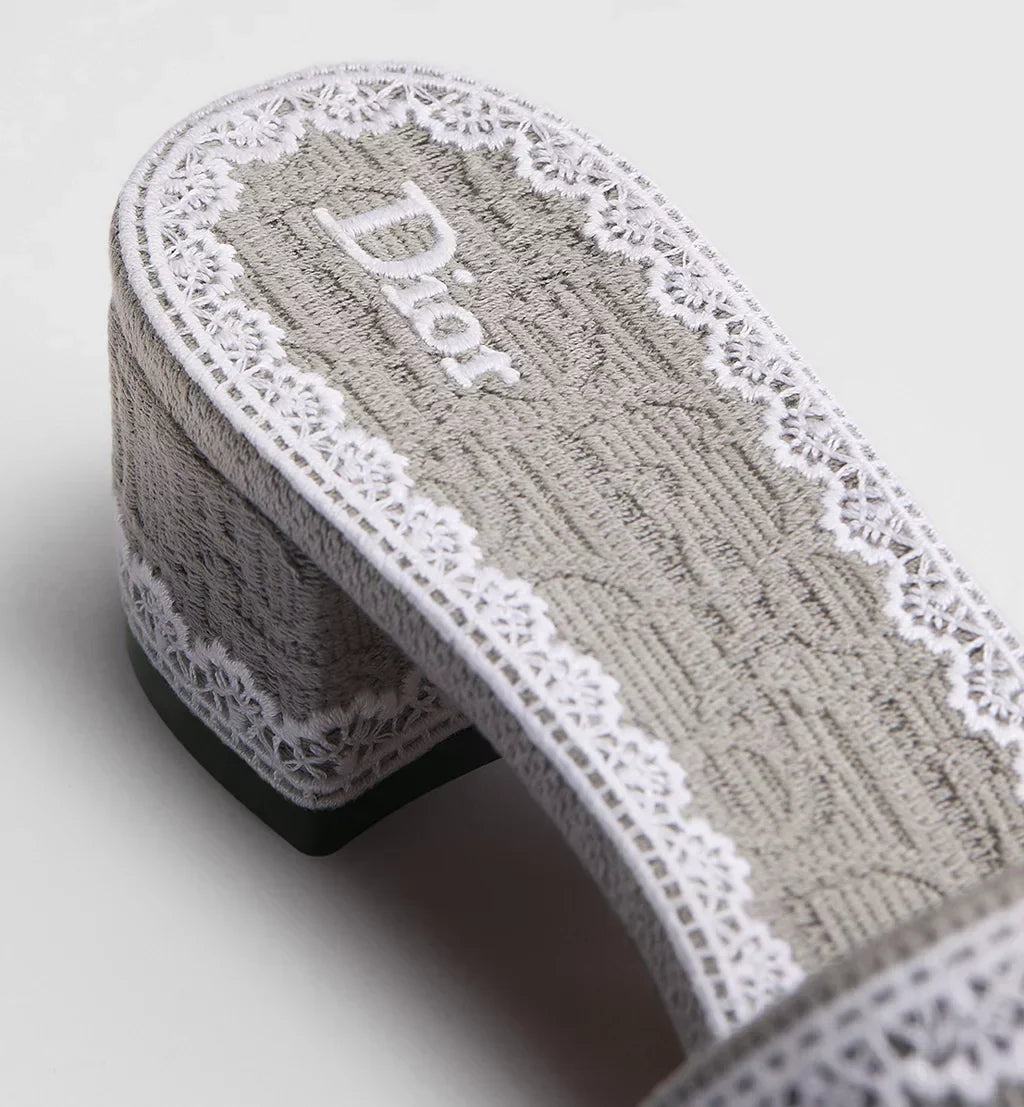 DIOR DENTELLE HEELED SLIDE TRIANON GRAY