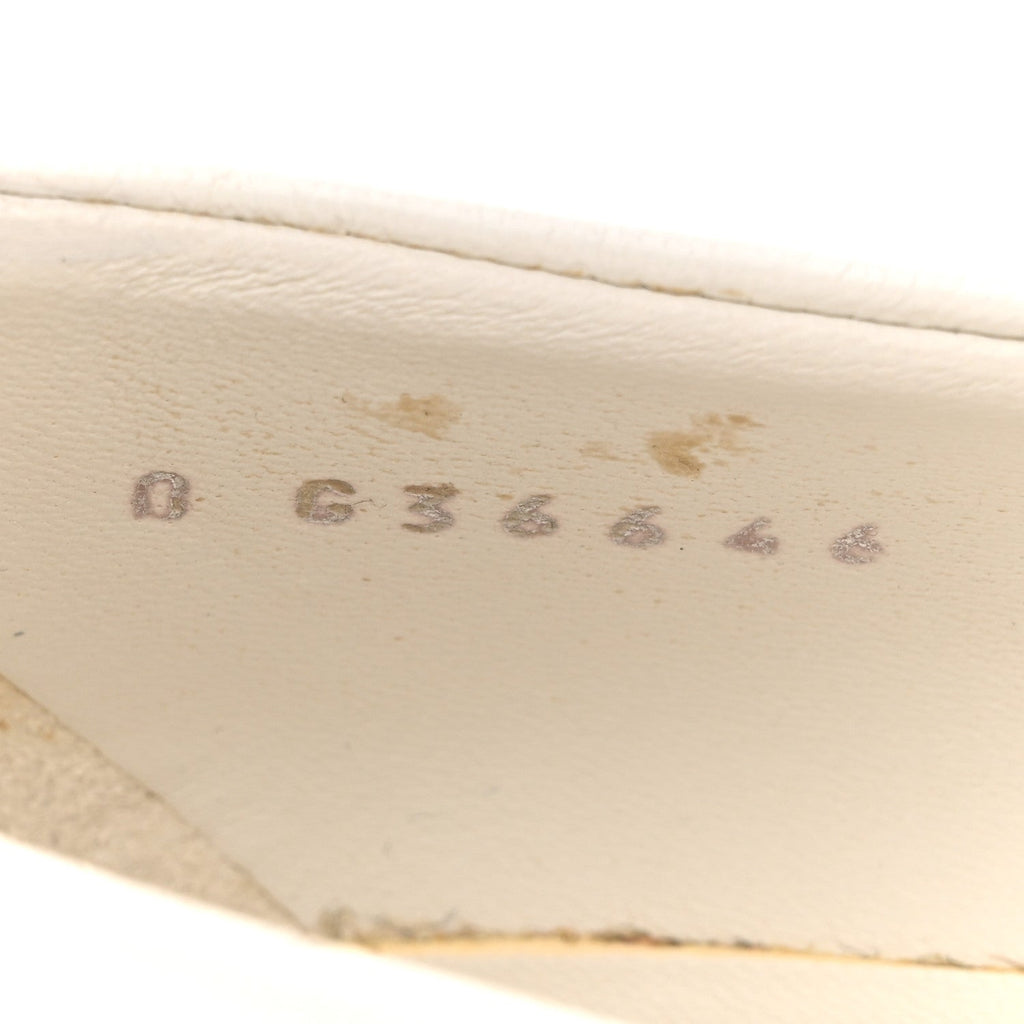 SHINY LAMBSKIN QUILTED CC TURNLOCK LOAFERS WHITE