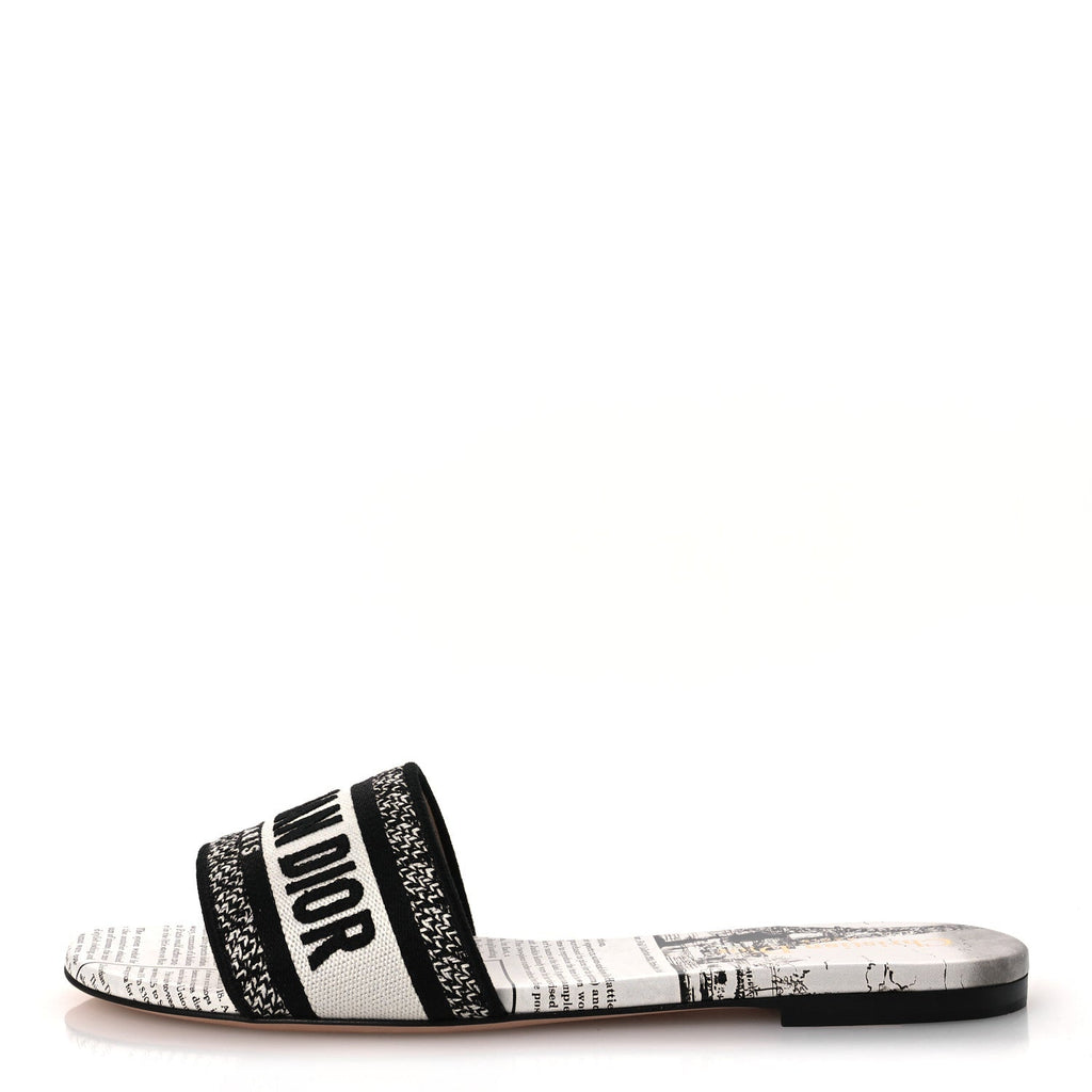 CALFSKIN NEWSPAPER PRINTED EMBROIDERED DWAY FLAT SLIDE SANDALS WHITE