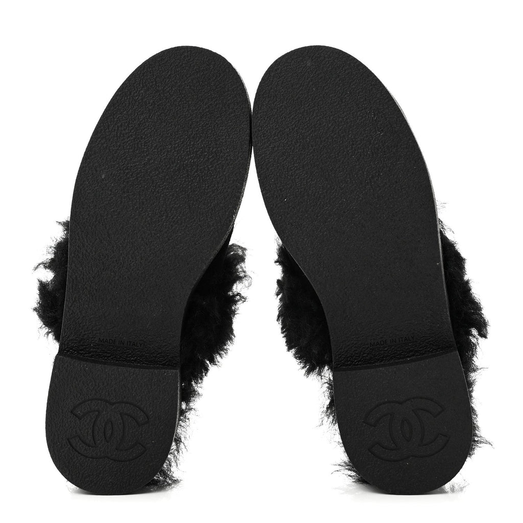 SUEDE SHEARLING CC CAP TOE MULES BLACK