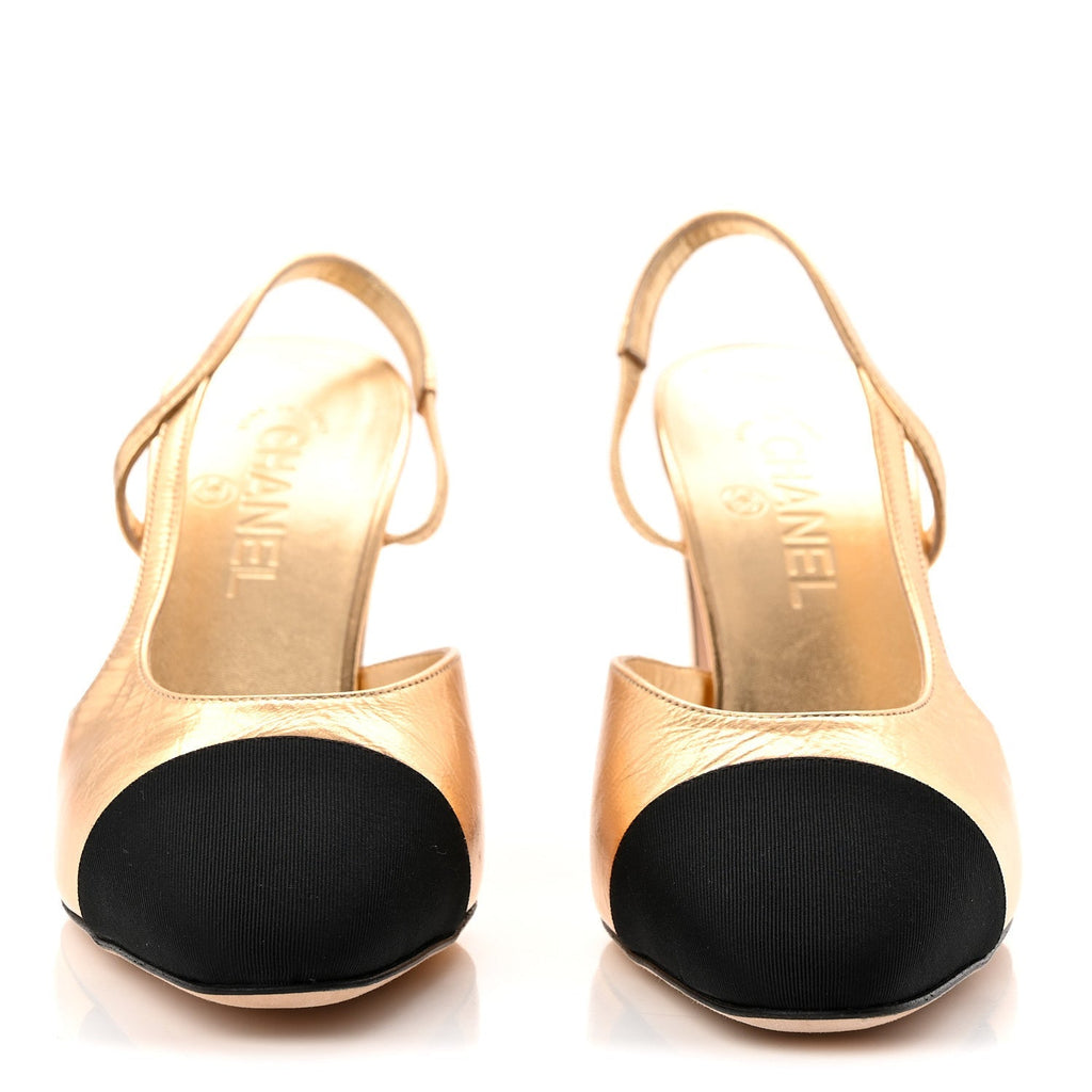 LAMINATED CRUMPLED LAMBSKIN GROSGRAIN CAP TOE CC SLINGBACK PUMPS GOLD BLACK