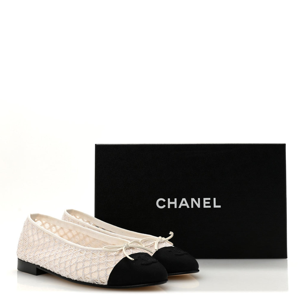 EMBROIDERED GROSGRAIN CAP TOE BALLERINA FLATS WHITE BLACK