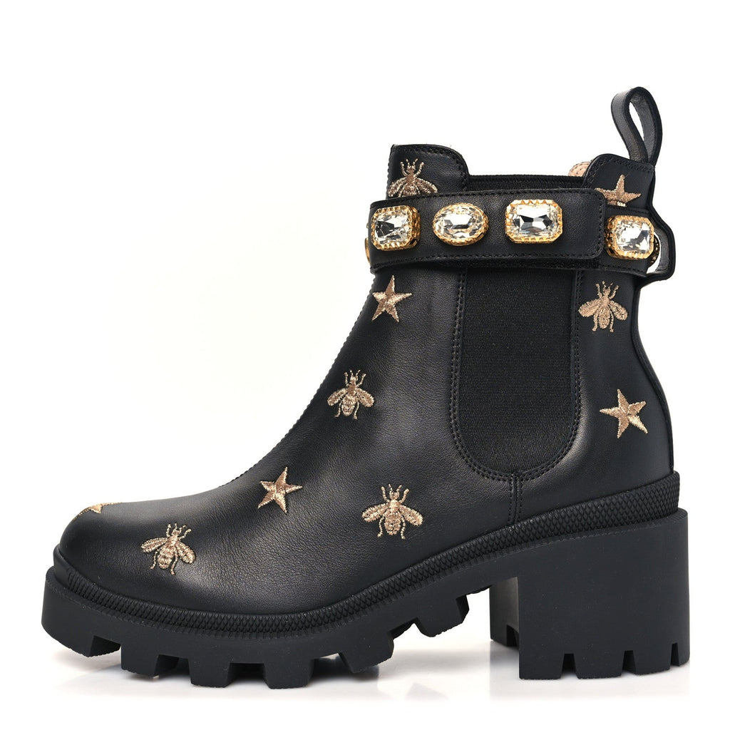 CALFSKIN BEE STAR EMBROIDERED BELT ANKLE BOOTS BLACK