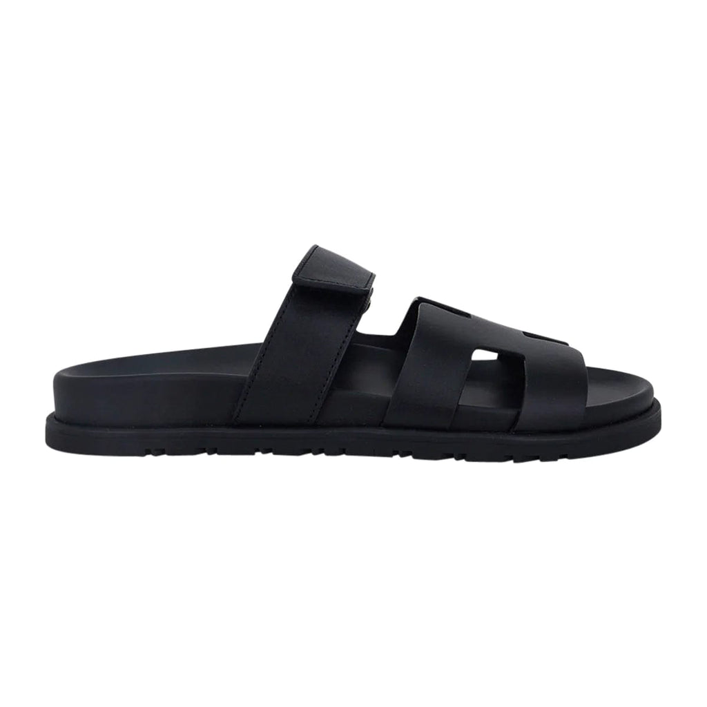 HERMÈS CHYPRE SANDAL IN BLACK CALFSKIN