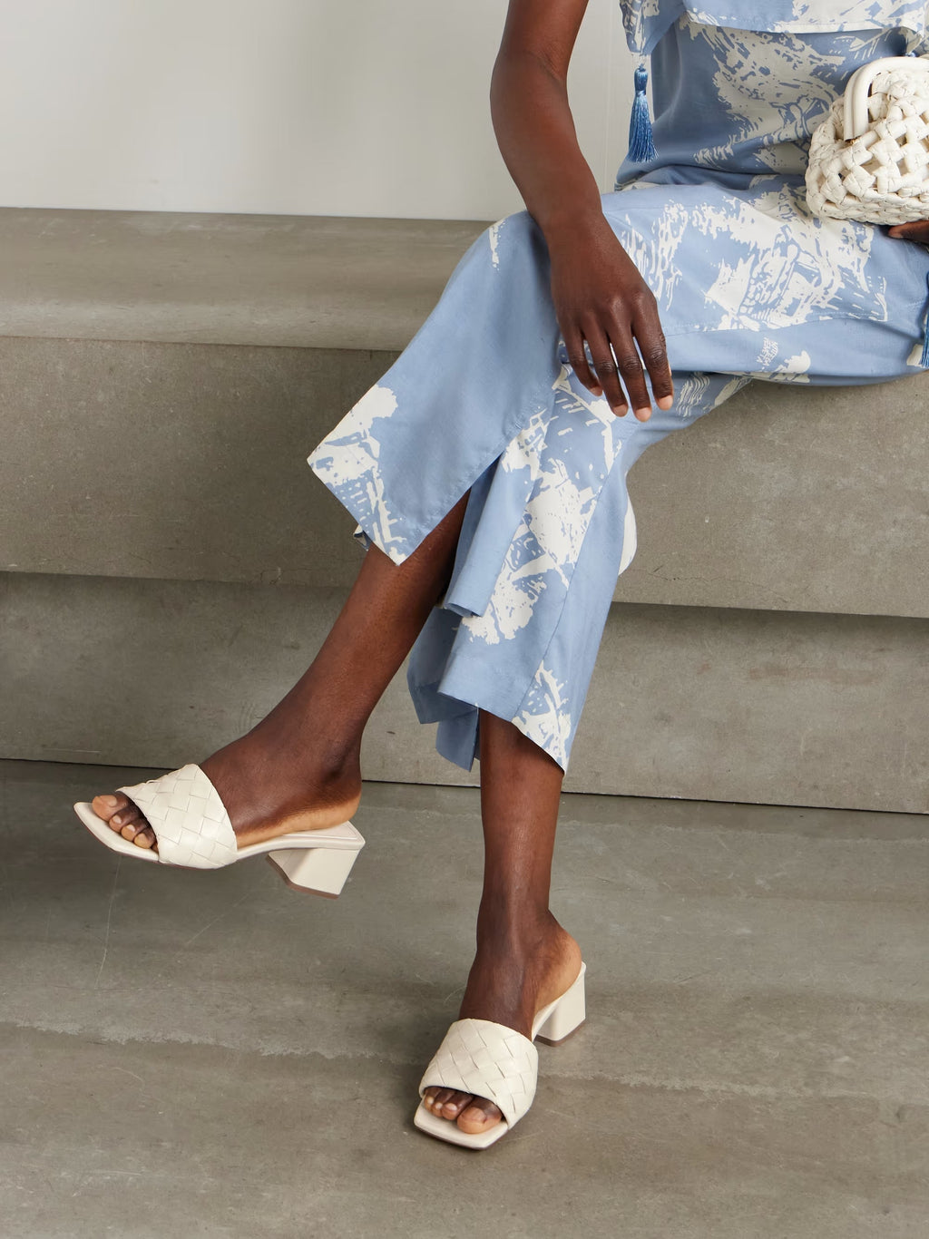 BOTTEGA VENETA RIVA INTRECCIATO LEATHER MULES OFF WHITE