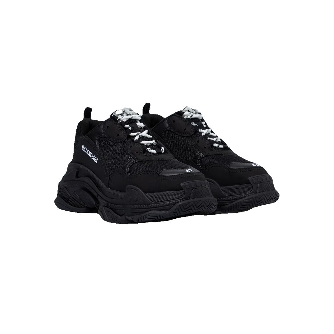 BALENCIAGA TRIPLE S SPORTS SHOES BLACK