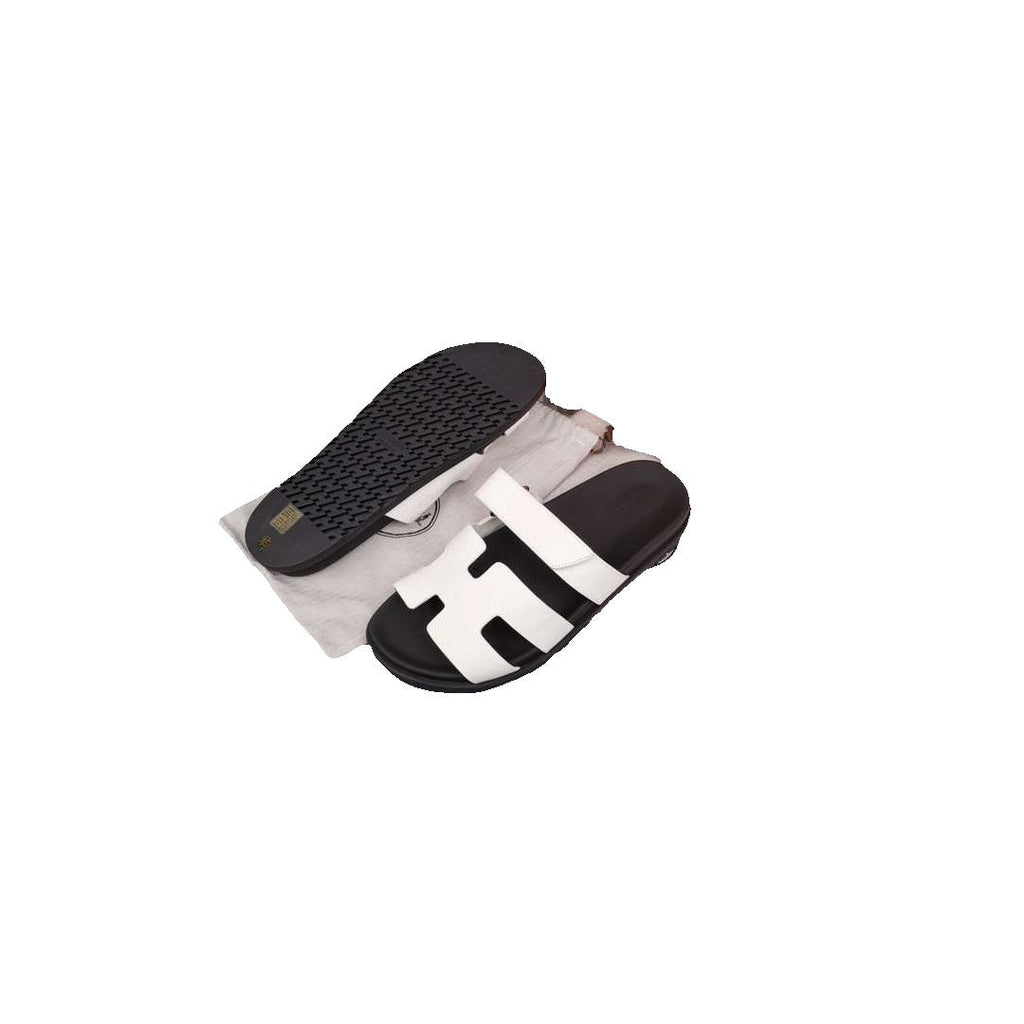 HERMÈS HERMES CALFSKIN CHYPRE SANDAL WHITE